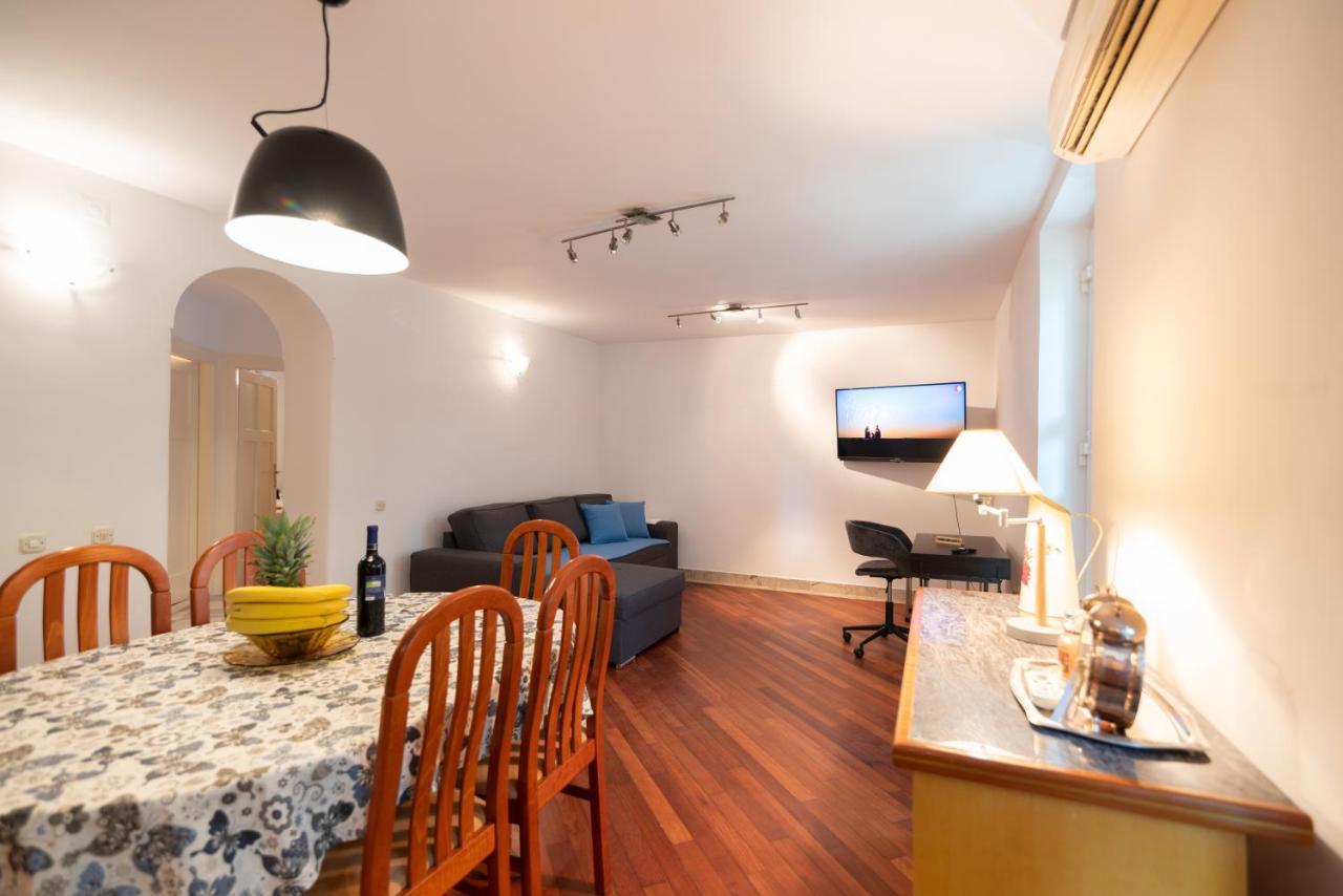 ספליט Palm Garden Apartment In Center With Big Terrace מראה חיצוני תמונה